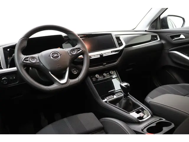 Opel Grandland 1.2 Turbo 130pk GS 2023 Benzine 3