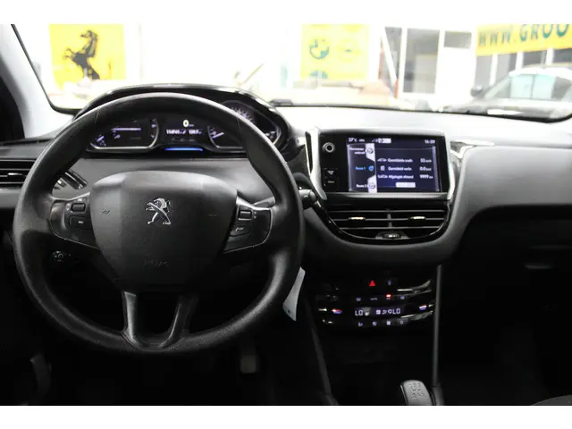 Peugeot 208 1.4 VTi Envy 2012 Benzine 9