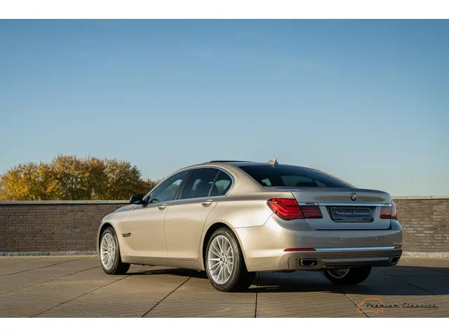 BMW 7 Serie 750d xDrive High Executive 2012 Diesel 27