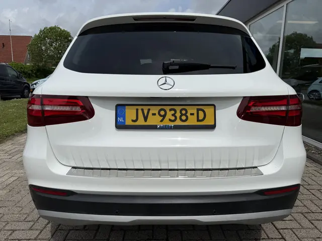Mercedes-Benz GLC 250 4MATIC 2016 Benzine 7