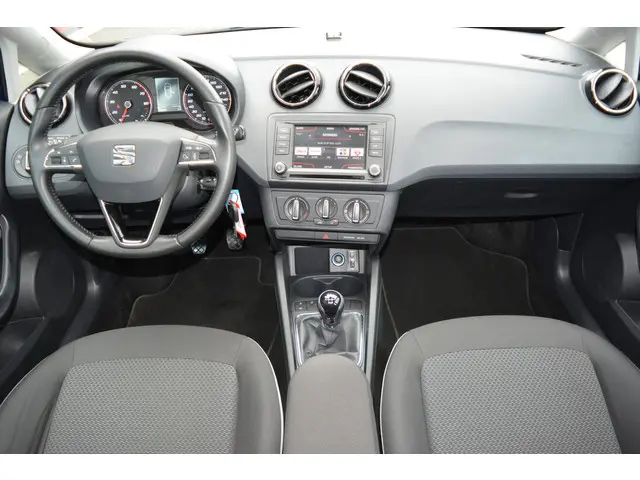 SEAT Ibiza ST 1.0 EcoTSI Style Connect 2016 Benzine 4