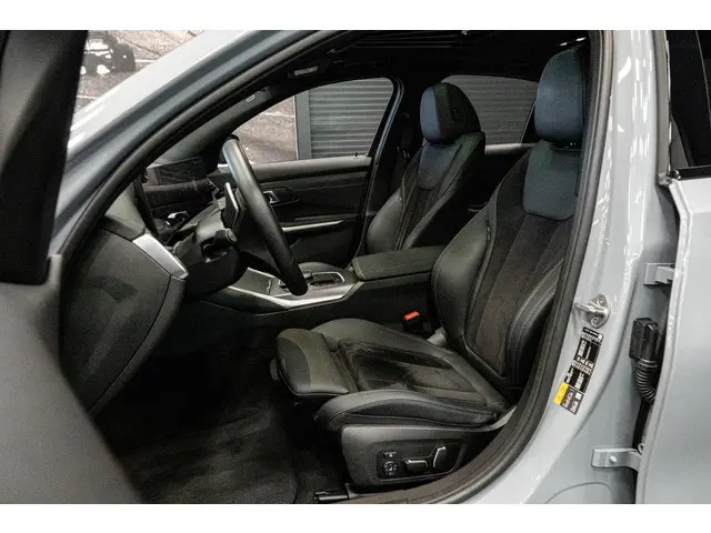 BMW 3 Serie 330e 2024 Hybride Benzine 10