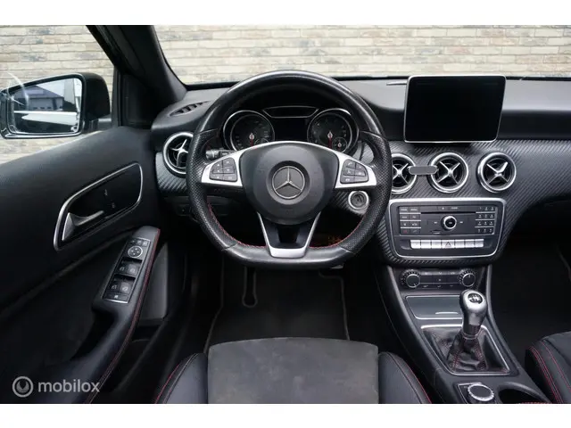 Mercedes-Benz A-Klasse 180 Prestige 2015 Benzine 21