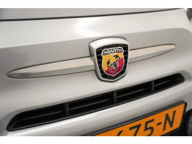Fiat 500 595 1.4 T-Jet 146pk [ Navi Airco PDC ] 2018 Benzine 36