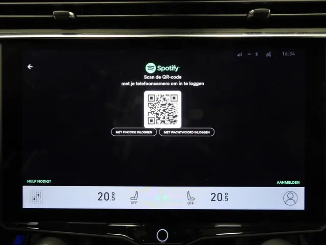 Lynk & Co 01 1.5 PHEV BlackLine 2023 Hybride Benzine 14