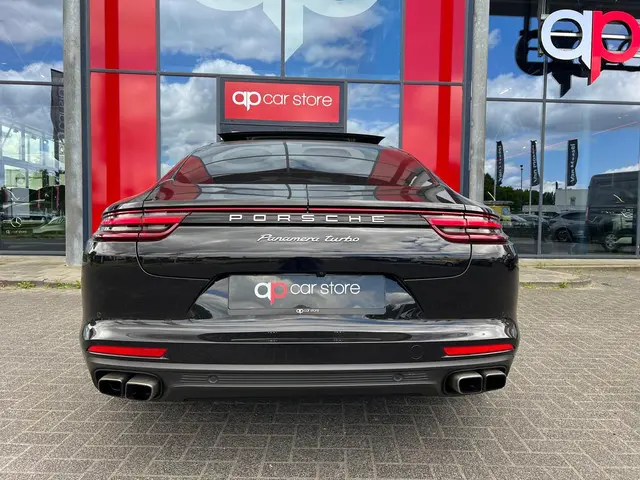Porsche Panamera 4.0 Turbo Vol opties 2016 Benzine 8