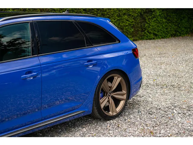 Audi RS4 Avant quattro 2021 Benzine 36