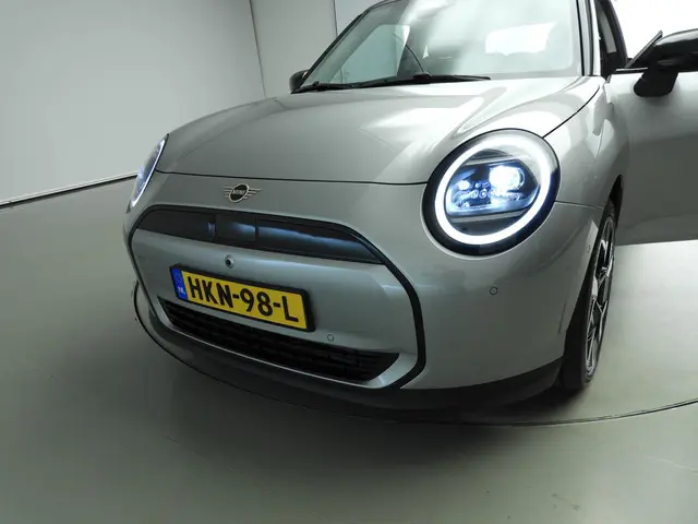 MINI 3-Deurs Cooper E 2025 Elektrisch 25