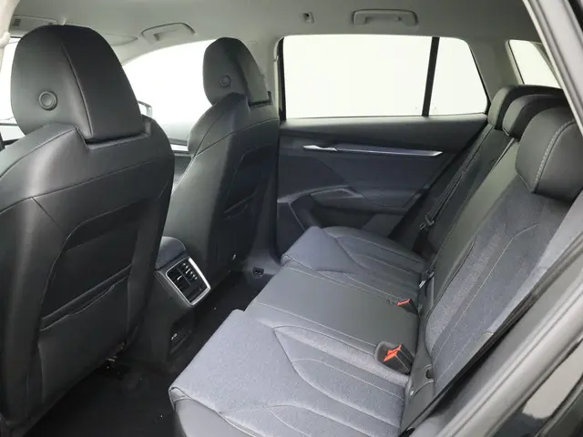 Škoda Elroq 60 Business Edition Tour 2025 Elektrisch 10