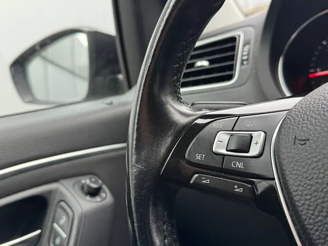 Volkswagen Polo 1.4 TDI Comfortline 2017 Diesel 18