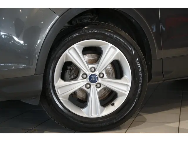 Ford Kuga 1.5 Trend 2016 Benzine 10