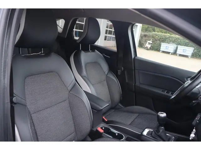 Renault Captur 1.0 TCe 100 Intens 2020 Benzine 23