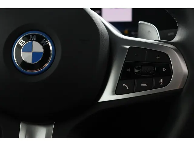 BMW 3 Serie 320e 2024 Hybride Benzine 16