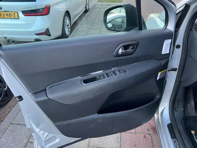 Peugeot 3008 1.6 VTi Style 2013 LPG/Gas 6