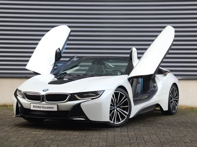 BMW i8 Roadster 2019 Hybride Benzine 3