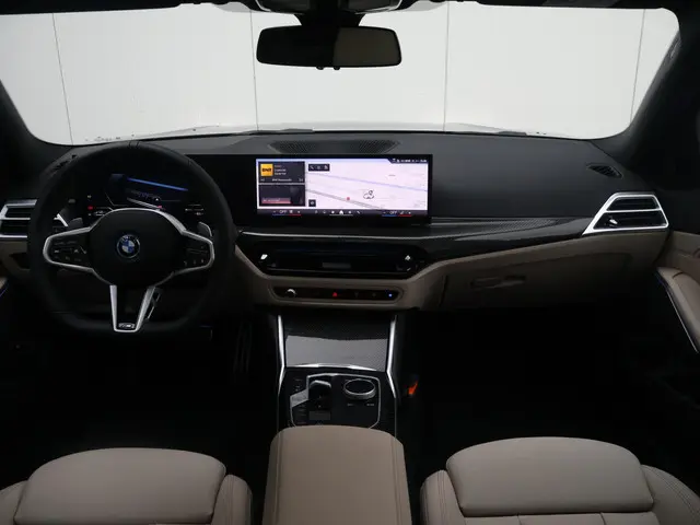 BMW 3 Serie Touring 330e 2025 Hybride Benzine 17