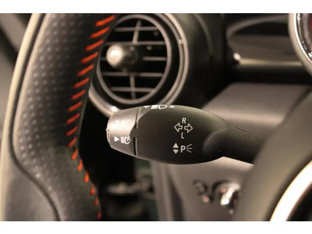 MINI Cooper Mini 2.0 John Works Chili 2020 Benzine 34