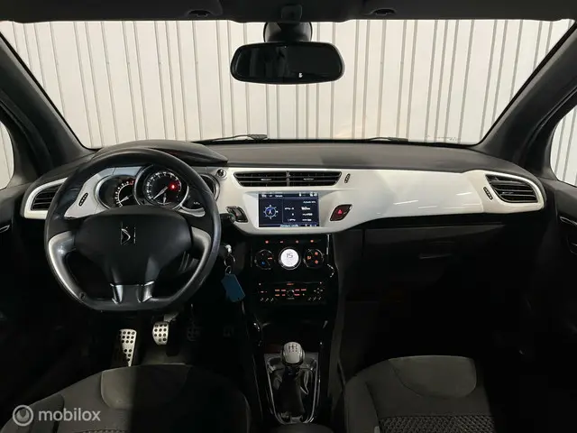 Citroën DS3 1.2 VTi 82pk So Chic 2014 Benzine 11