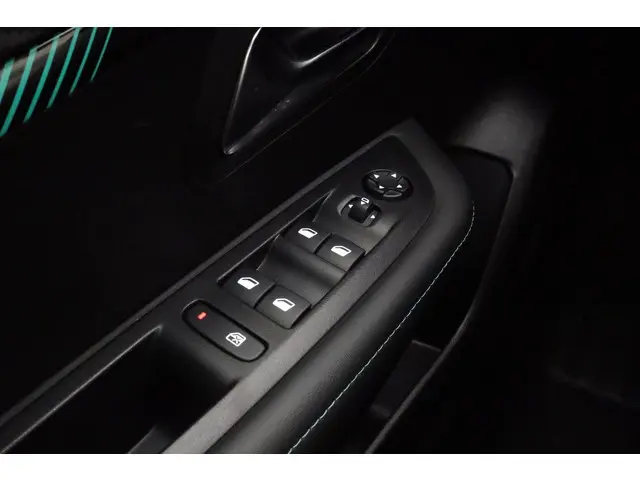 Peugeot 208 1.2 PureTech Allure Pack 2023 Benzine 17