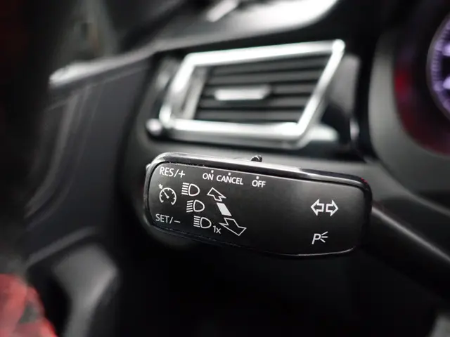 SEAT Toledo 1.4 TSI FR Business Intense Aut- 2018 Benzine 19