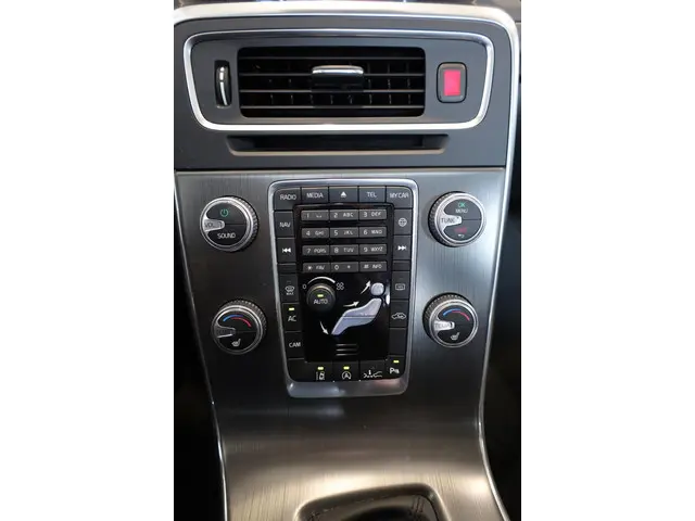 Volvo V60 2.0 T3 Nordic+ 2016 Benzine 15