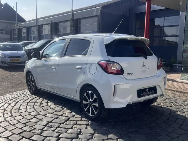 Mitsubishi Space Star 3
