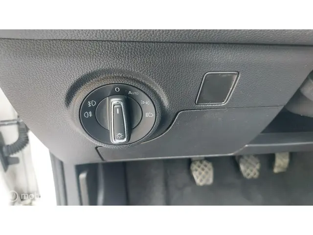 SEAT Ibiza 1.0 TSI FR Business Intense 2019 Benzine 16