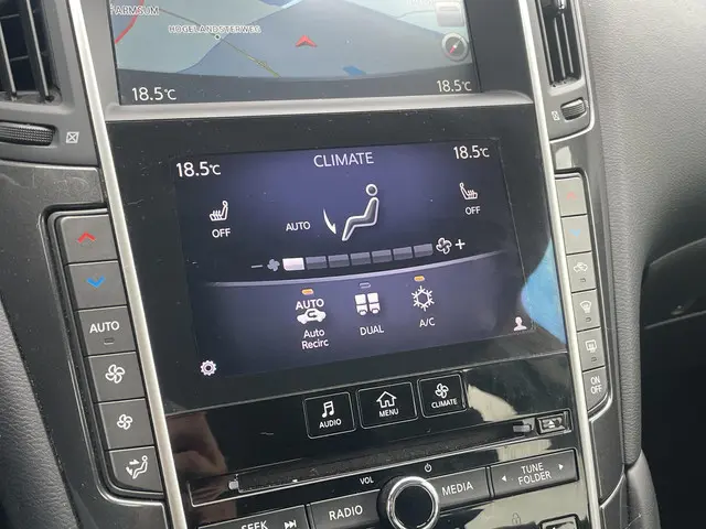 Infiniti Q Q50 2.0t Business Premium + 2015 Benzine 10