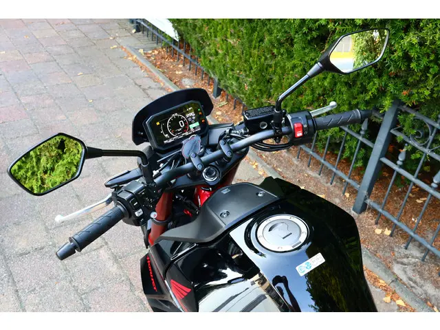 Honda CB 750 HORNET | CB 750 ABS 2024 Benzine 25