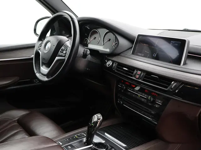 BMW X5 xDrive40e HYBRID 2015 Hybride Benzine 4