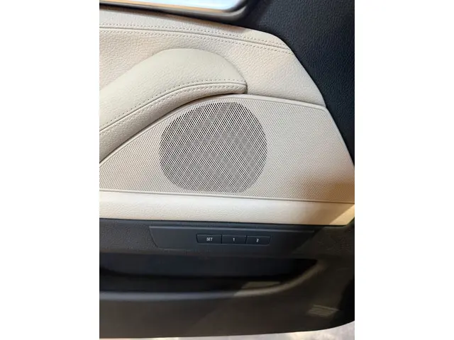 BMW 5 Serie Touring 528i High Executive 2016 Benzine 17