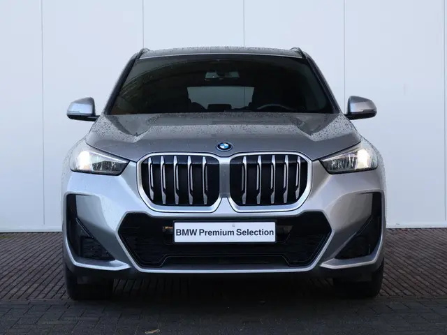 BMW X1 xDrive25e 2025 Hybride Benzine 2