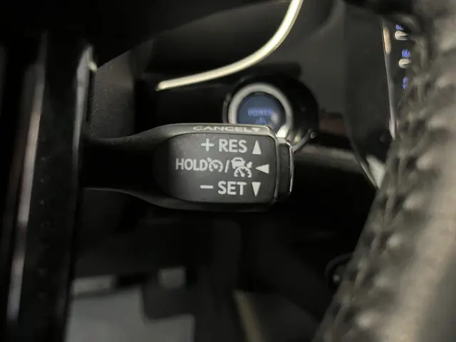 Toyota Prius 1.8 Dynamic 2019 Hybride Benzine 30