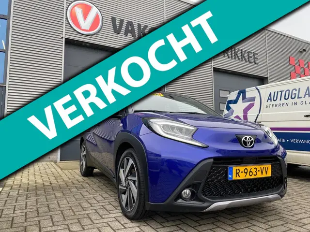 Toyota Aygo X 1.0 VVT-i S-CVT Envy cab. aut. 2022 Benzine