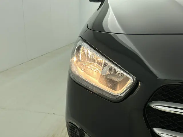 Mercedes-Benz B-Klasse 180 Premium 2019 Benzine 17