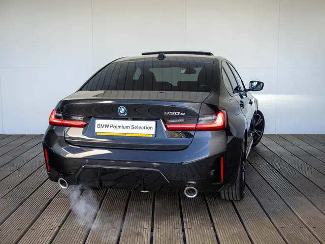 BMW 3 Serie Sedan 330e 2026 Hybride Benzine 2