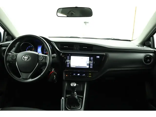 Toyota Auris 1.2T Aspiration 2016 Benzine 65