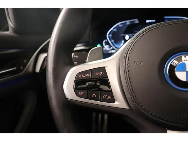 BMW 5 Serie Touring 530e M-Sport 2024 Hybride Benzine 22