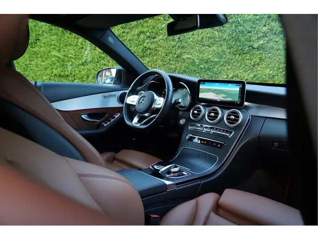 Mercedes-Benz C-Klasse C 180 AMG line 2020 Benzine 3