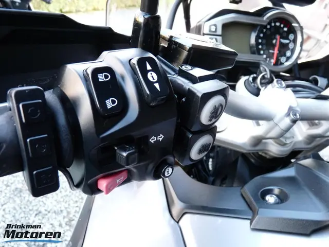 Triumph Tiger  1215 Explorer XC ABS 2014 Benzine 31