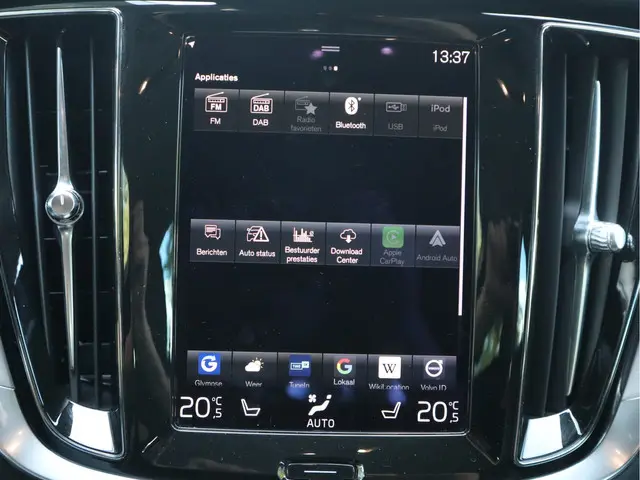 Volvo V60 2.0 B3 Momentum 2022 Benzine 35