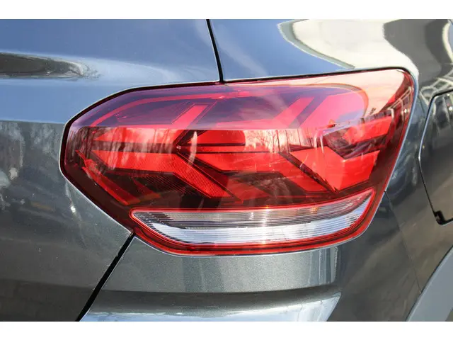 Dacia Sandero Stepway 1.0 TCe 90 Comfort 2022 Benzine 24