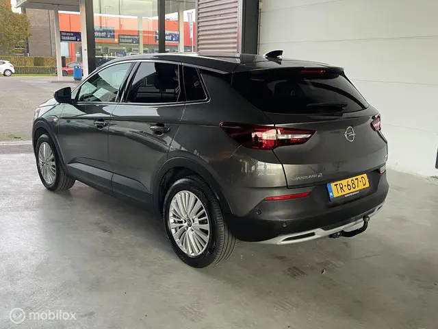 Opel Grandland X 1.2 Turbo Innovation 2018 Benzine 3