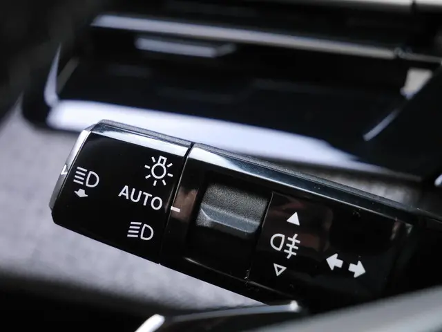 Peugeot 5008 1.2 Hybrid 136 GT 2026 Hybride Benzine 23