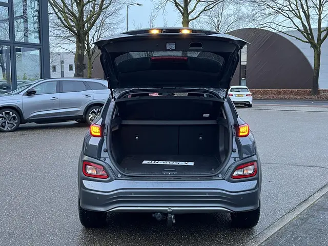 Hyundai Kona EV Premium 64 kWh 2021 Elektrisch 7
