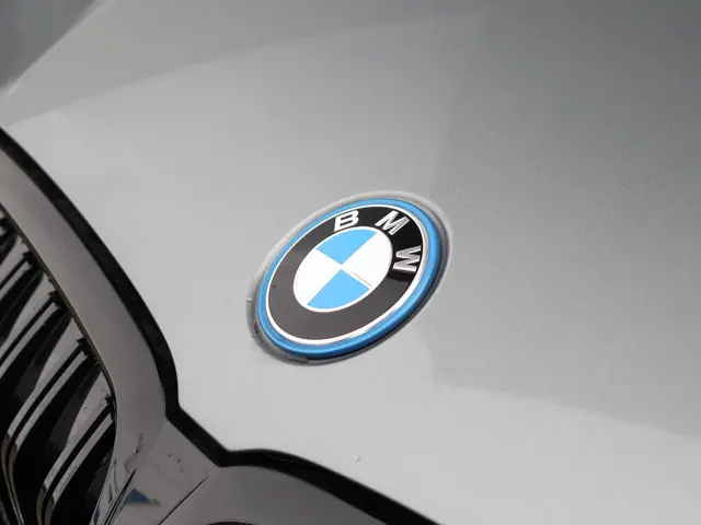 BMW 3 Serie 330e 2026 Hybride Benzine 57