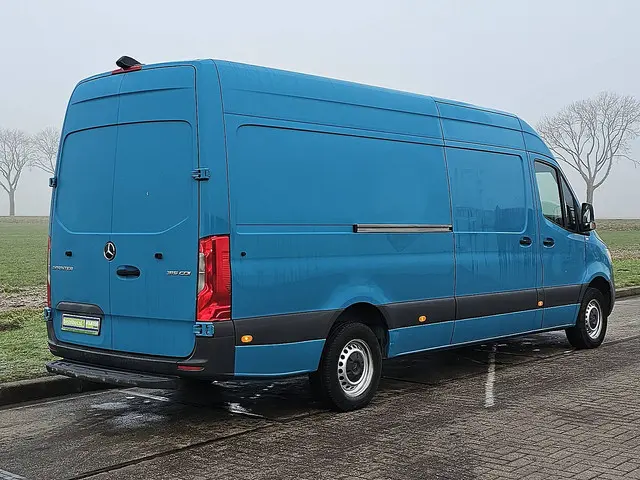 Mercedes-Benz Sprinter 315 2022 Diesel 3