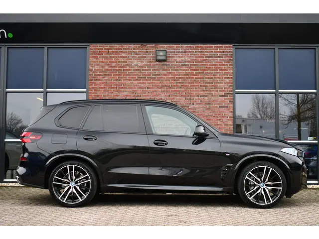 BMW X5 xDrive50e M-Sport 2023 Hybride Benzine 42