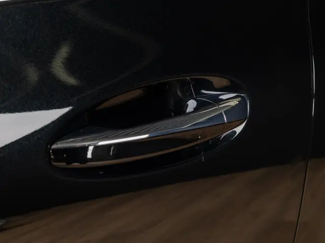 Mercedes-Benz EQA 250 Luxury Line 2024 Elektrisch 8