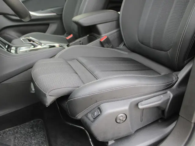 Opel Grandland 1.2 Turbo Business Elegance 2023 Benzine 14